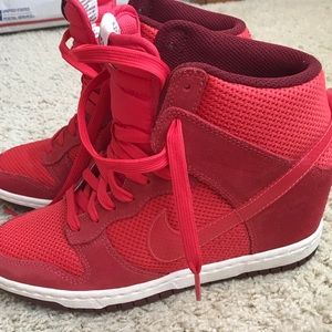 Women’s Nike Dunk Sky High ; size 6.5